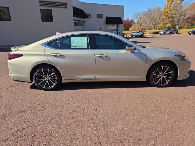new 2025 Lexus ES 350 car, priced at $47,515