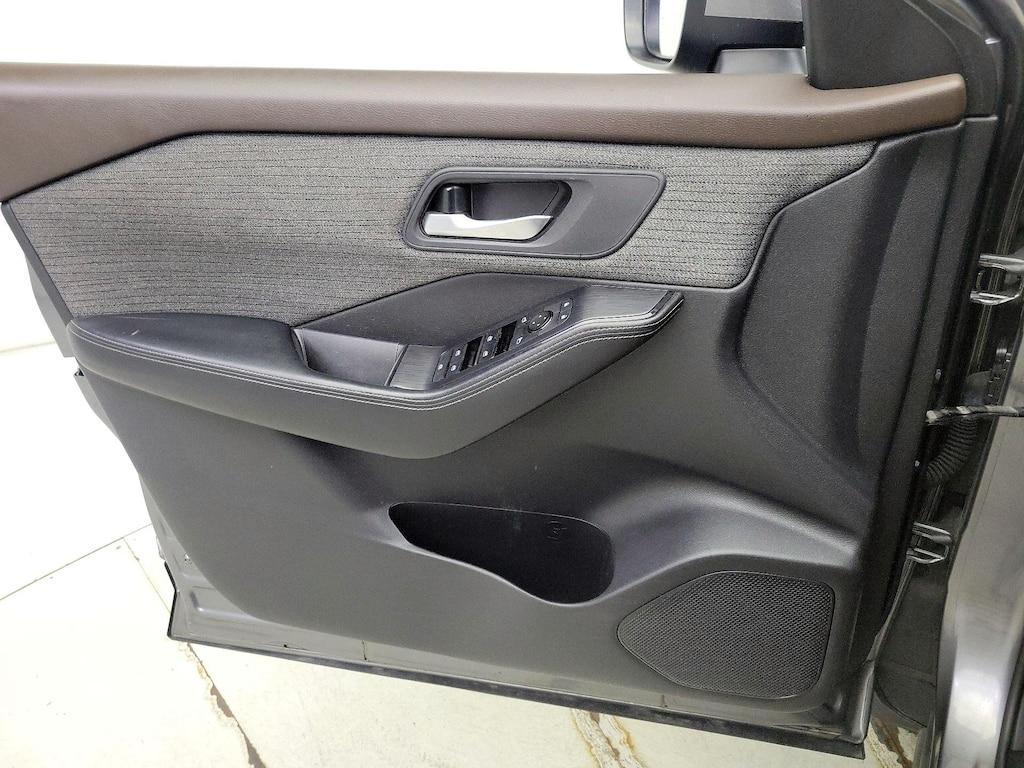 used 2021 Nissan Rogue car, priced at $22,998