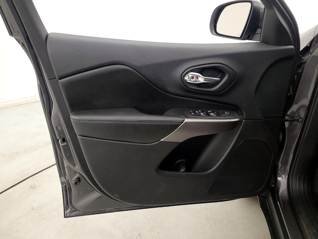 used 2019 Jeep Cherokee car, priced at $19,998