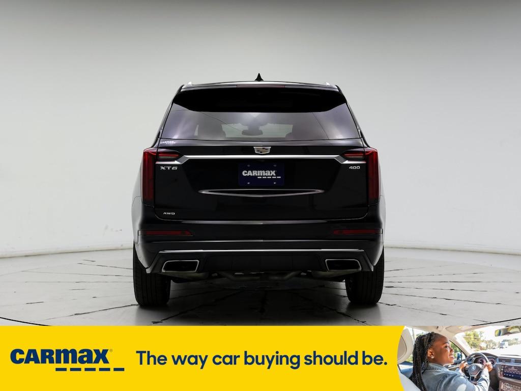 used 2022 Cadillac XT6 car, priced at $37,998