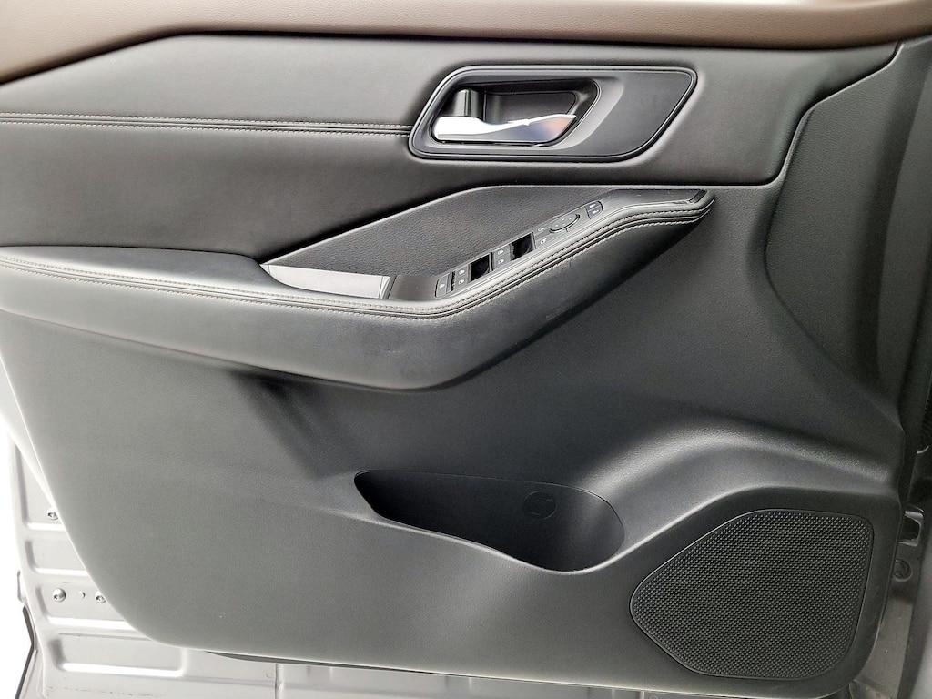 used 2022 Nissan Rogue car, priced at $27,998