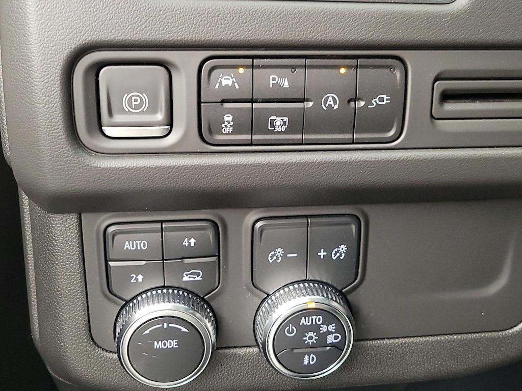 used 2022 GMC Yukon car, priced at $55,998