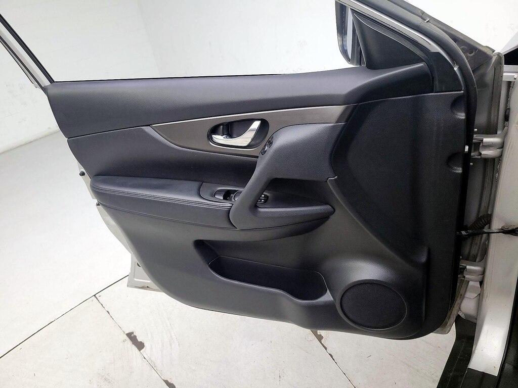 used 2016 Nissan Rogue car, priced at $14,998