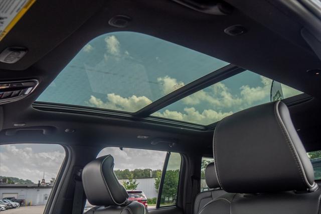 new 2025 Jeep Grand Cherokee car, priced at $58,900