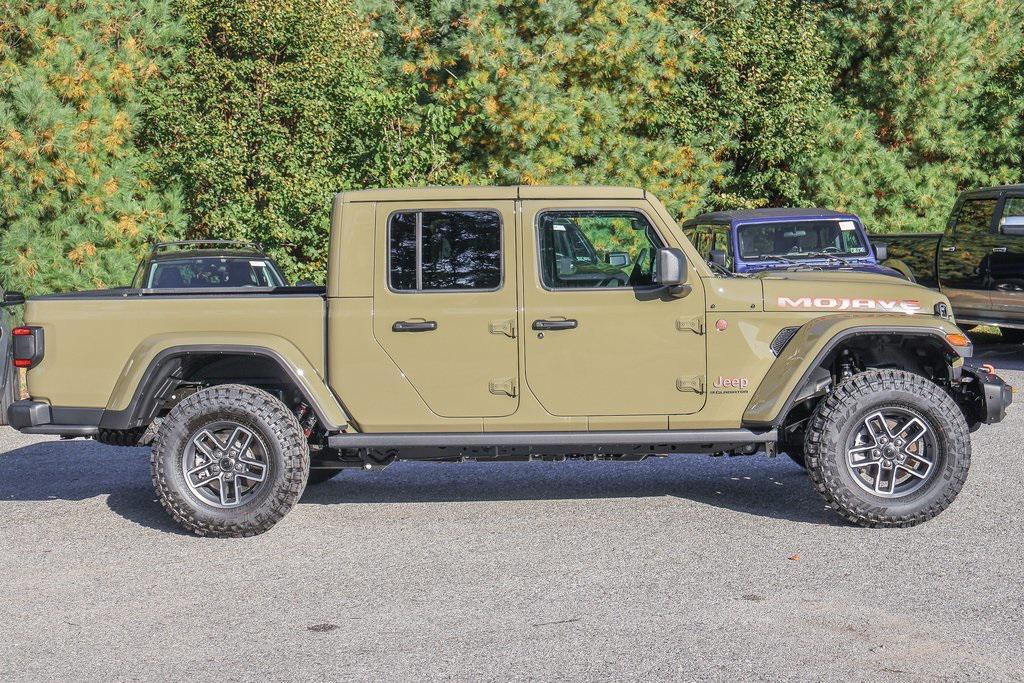 new 2025 Jeep Gladiator car, priced at $58,940