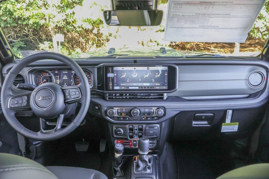 new 2025 Jeep Gladiator car, priced at $58,940