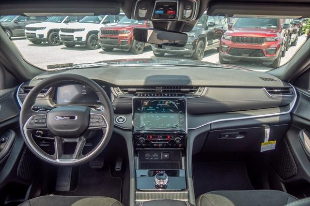 new 2025 Jeep Grand Cherokee L car, priced at $43,275