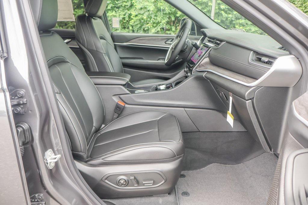 new 2025 Jeep Grand Cherokee L car, priced at $47,968