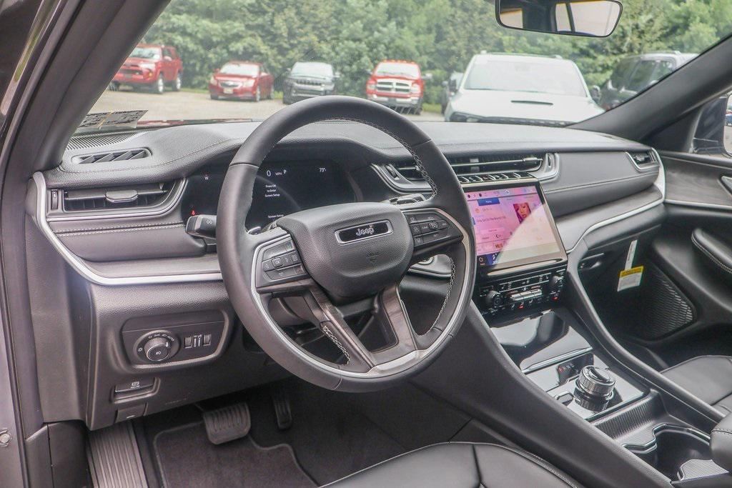 new 2025 Jeep Grand Cherokee L car, priced at $47,968