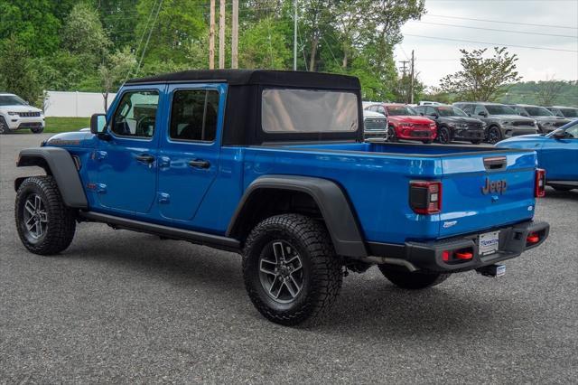 new 2024 Jeep Gladiator car, priced at $49,135