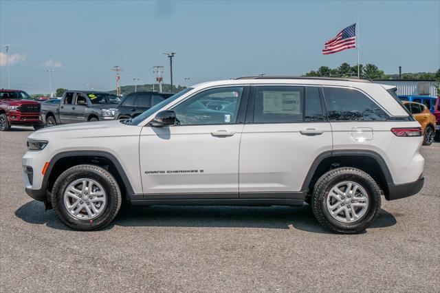 new 2024 Jeep Grand Cherokee car, priced at $33,745