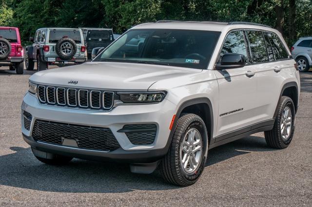 new 2024 Jeep Grand Cherokee car, priced at $33,745