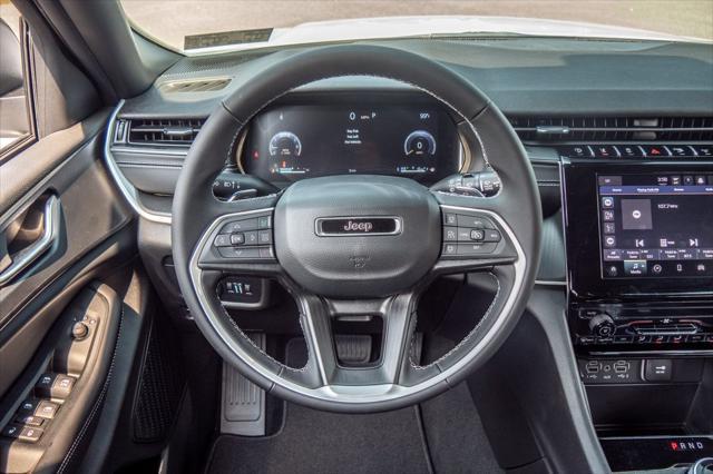 new 2024 Jeep Grand Cherokee car, priced at $33,745