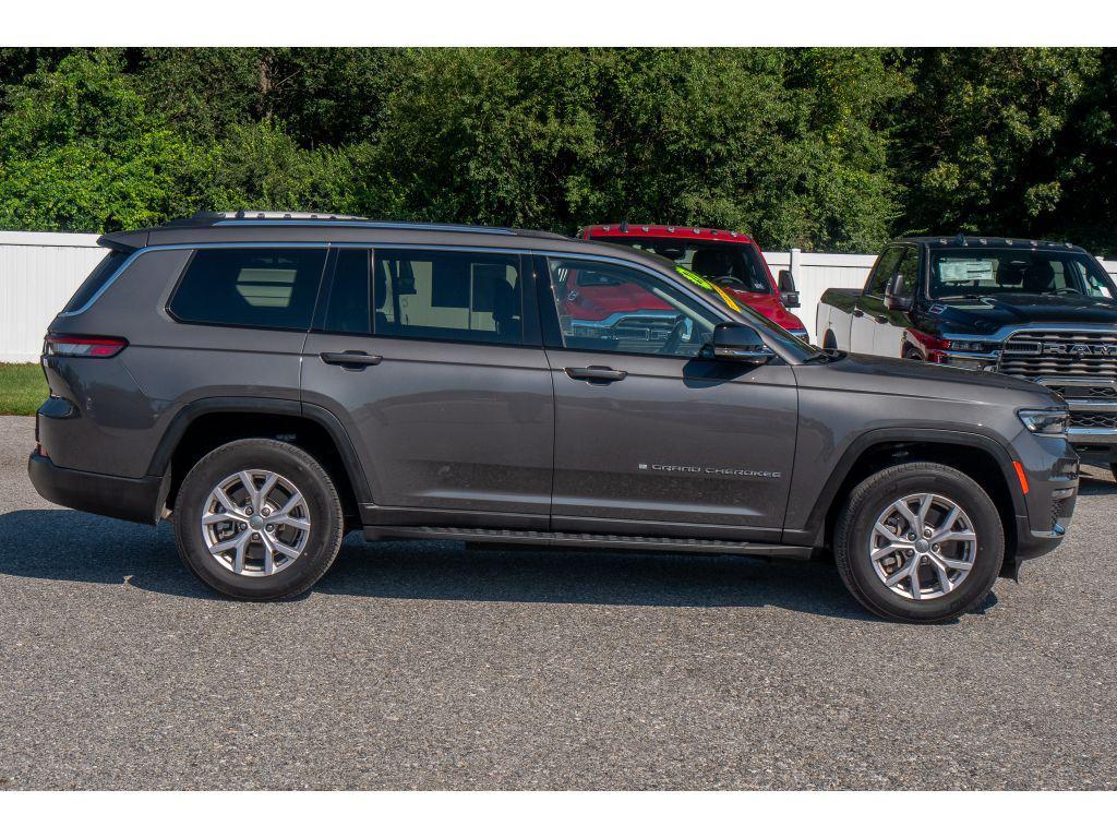 used 2021 Jeep Grand Cherokee L car, priced at $35,989