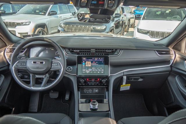 new 2025 Jeep Grand Cherokee car, priced at $38,528