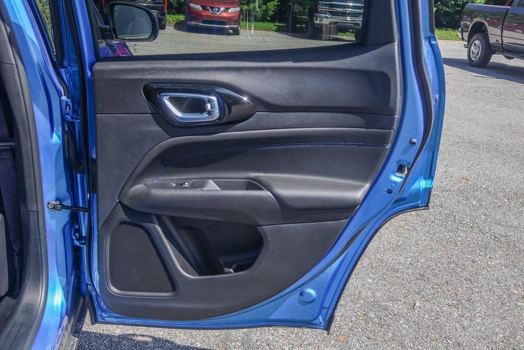 new 2025 Jeep Compass car, priced at $30,094