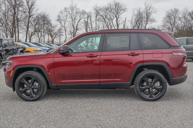 new 2025 Jeep Grand Cherokee car, priced at $45,868