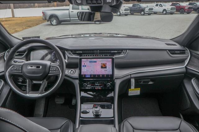 new 2025 Jeep Grand Cherokee car, priced at $45,868