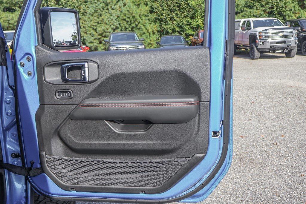 new 2025 Jeep Wrangler car, priced at $73,055