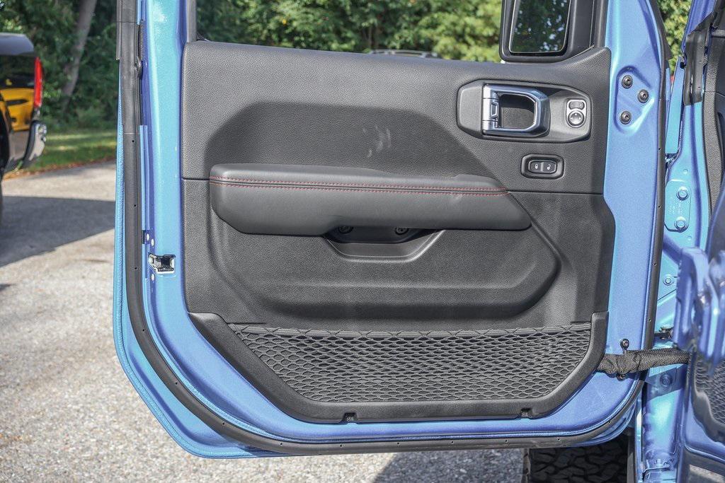 new 2025 Jeep Wrangler car, priced at $73,055