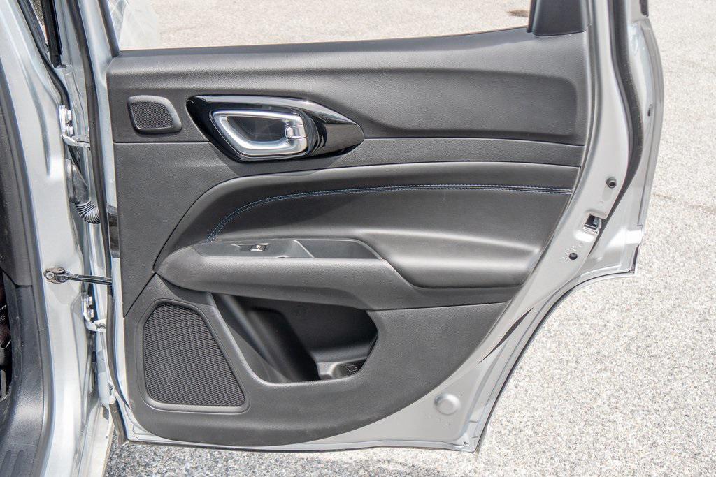 new 2025 Jeep Compass car, priced at $33,003