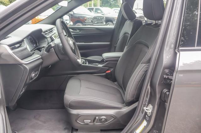 new 2025 Jeep Grand Cherokee L car, priced at $40,495