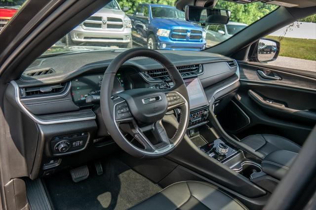 new 2024 Jeep Grand Cherokee car, priced at $51,492