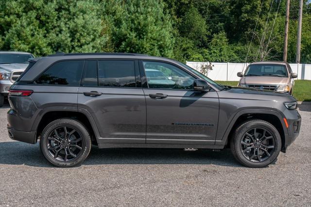 new 2024 Jeep Grand Cherokee car, priced at $51,492