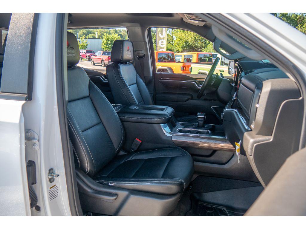 used 2022 Chevrolet Silverado 1500 car, priced at $48,955