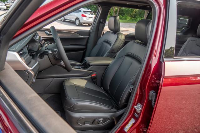 new 2025 Jeep Grand Cherokee L car, priced at $50,535