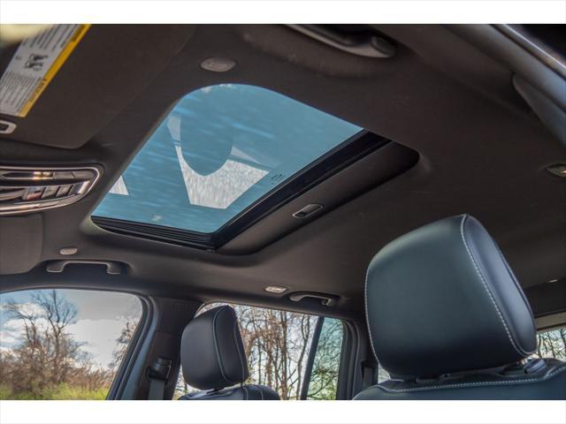 used 2023 Jeep Grand Cherokee car, priced at $35,966