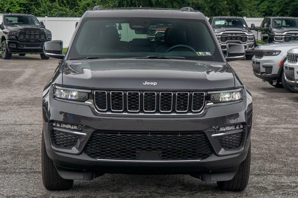 new 2025 Jeep Grand Cherokee car, priced at $45,528