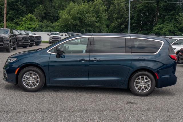 new 2025 Chrysler Pacifica car, priced at $42,495