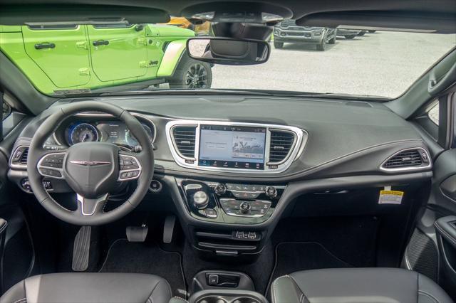 new 2025 Chrysler Pacifica car, priced at $42,495