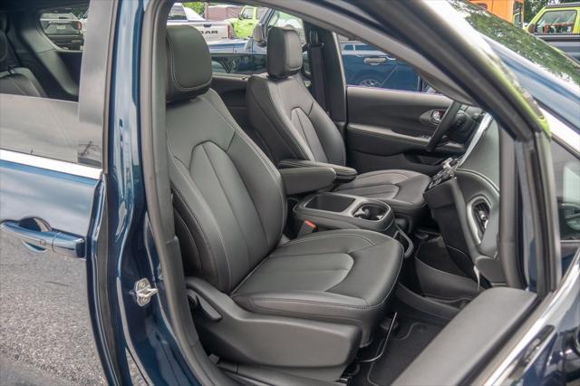 new 2025 Chrysler Pacifica car, priced at $42,495