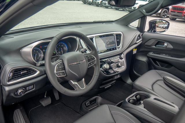 new 2025 Chrysler Pacifica car, priced at $42,495