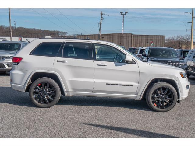 used 2022 Jeep Grand Cherokee car, priced at $29,977