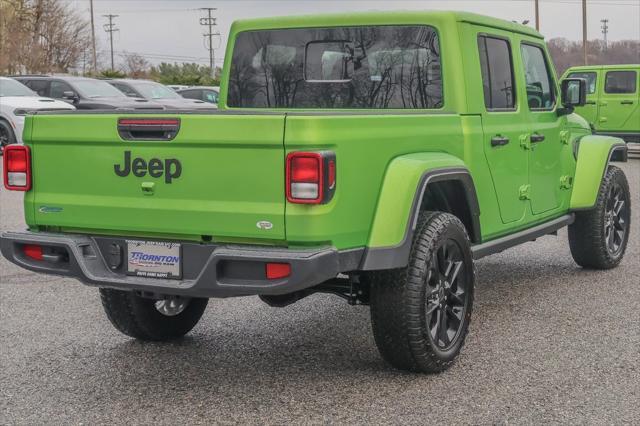 new 2025 Jeep Gladiator car, priced at $43,055