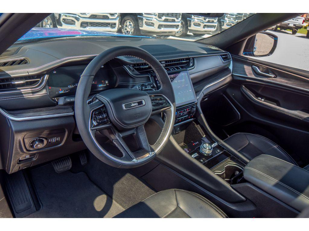 used 2023 Jeep Grand Cherokee L car, priced at $40,999