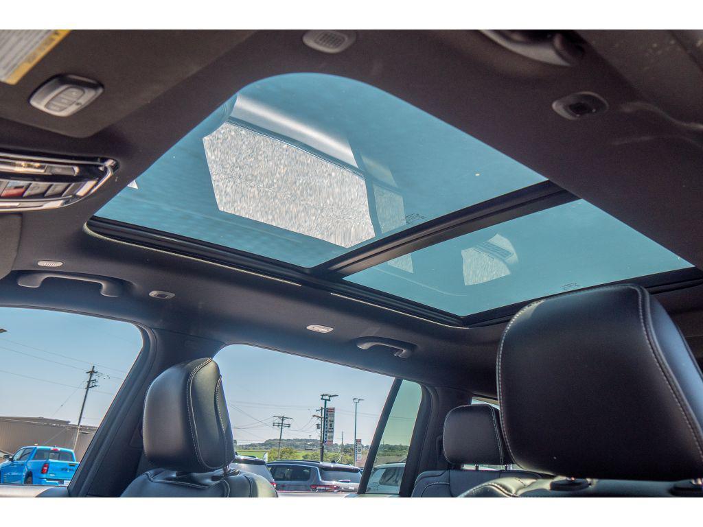 used 2023 Jeep Grand Cherokee L car, priced at $40,999