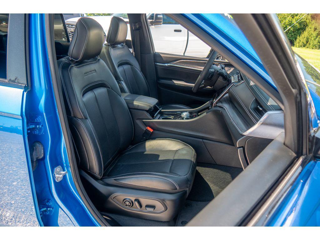used 2023 Jeep Grand Cherokee L car, priced at $40,999