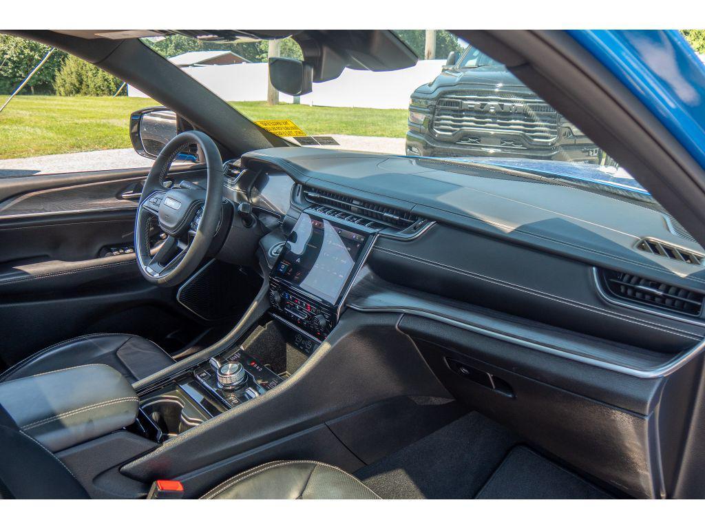 used 2023 Jeep Grand Cherokee L car, priced at $40,999