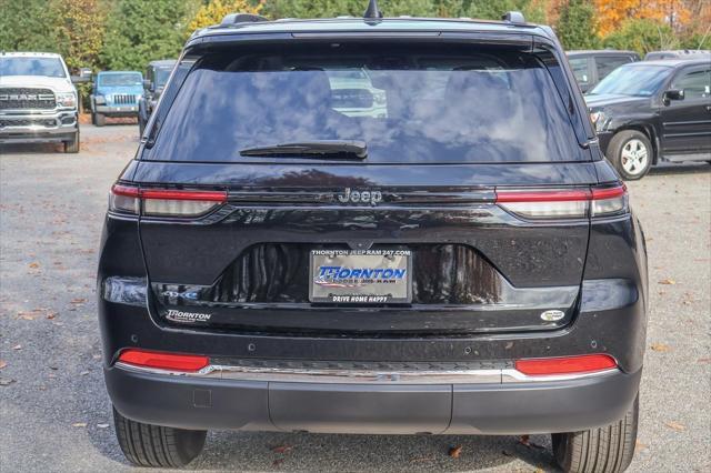 new 2024 Jeep Grand Cherokee car, priced at $44,499