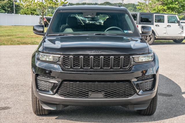 new 2024 Jeep Grand Cherokee car, priced at $39,890