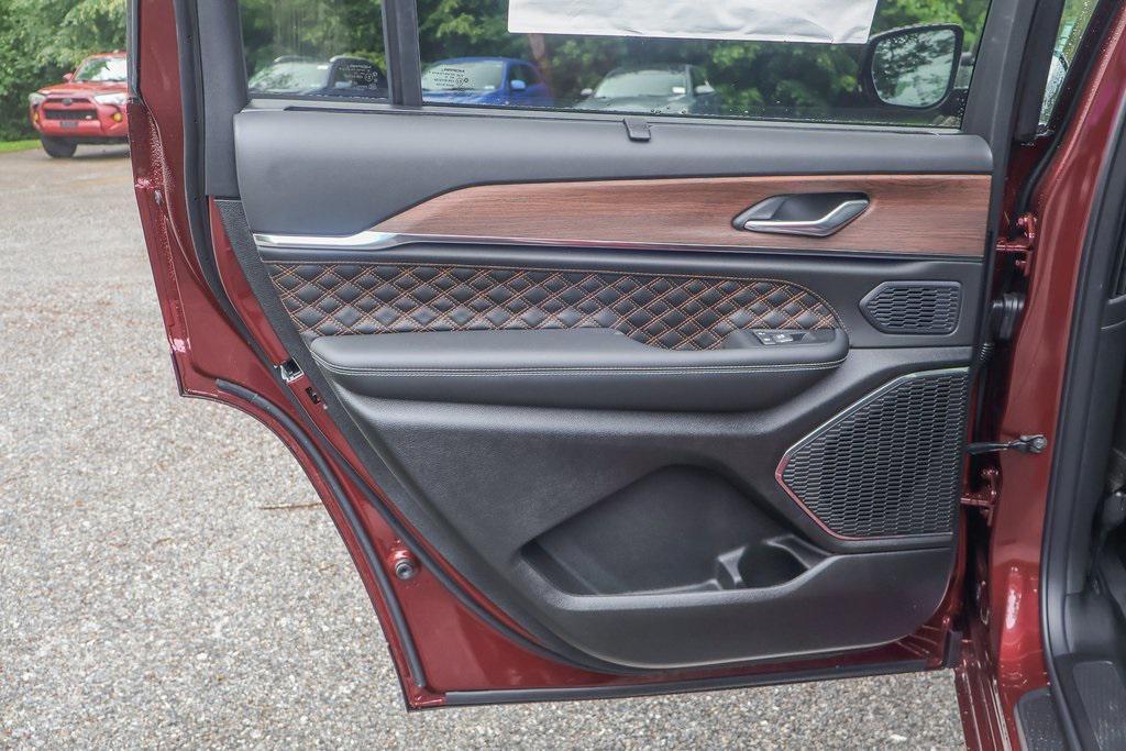 new 2025 Jeep Grand Cherokee L car, priced at $60,399