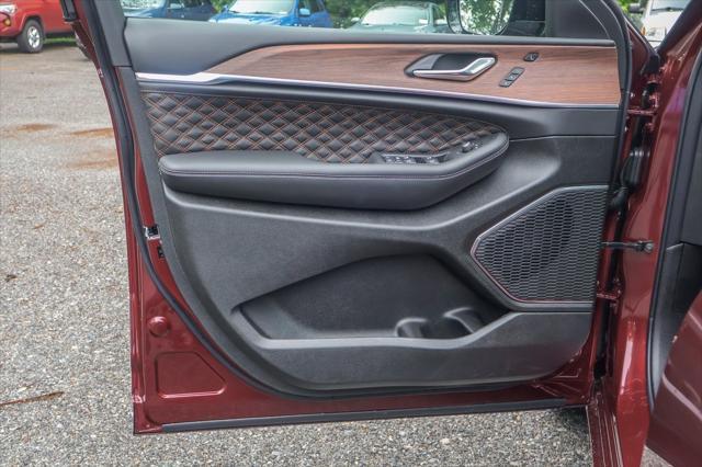 new 2025 Jeep Grand Cherokee L car, priced at $62,553