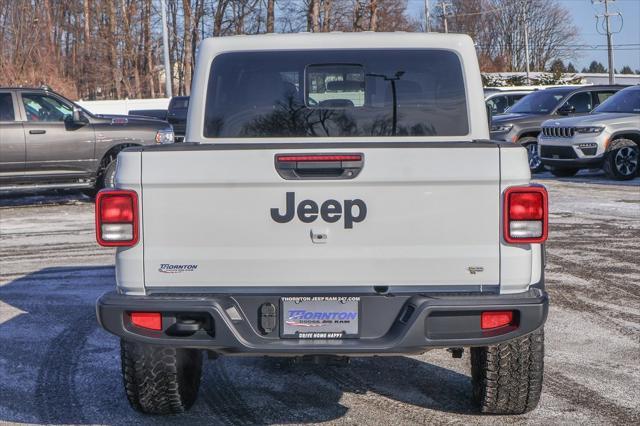 new 2025 Jeep Gladiator car, priced at $40,480