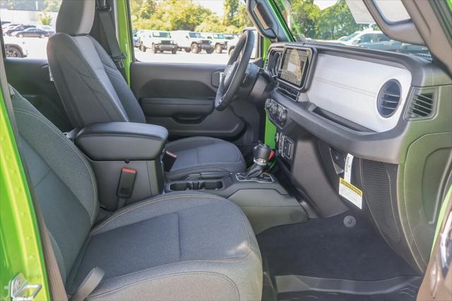 new 2025 Jeep Wrangler car, priced at $46,880