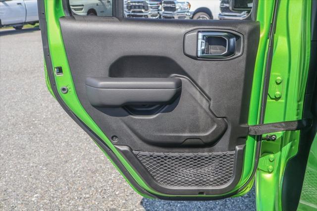 new 2025 Jeep Wrangler car, priced at $46,880