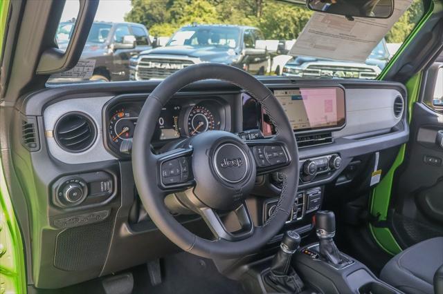 new 2025 Jeep Wrangler car, priced at $46,880